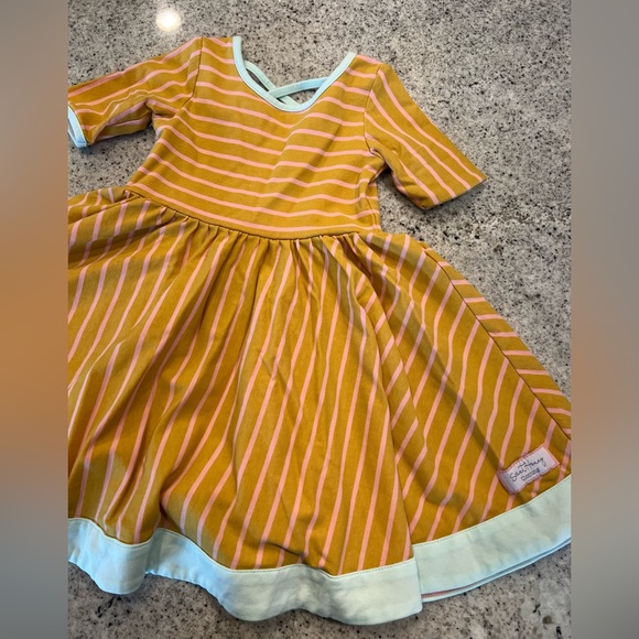 Sweet Honey Dress Toddler Girl 2T - Picture 3 of 7